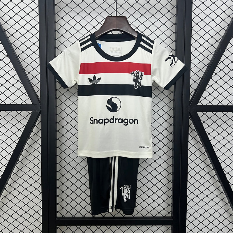 Kit Infantil Manchester United Third 24/25