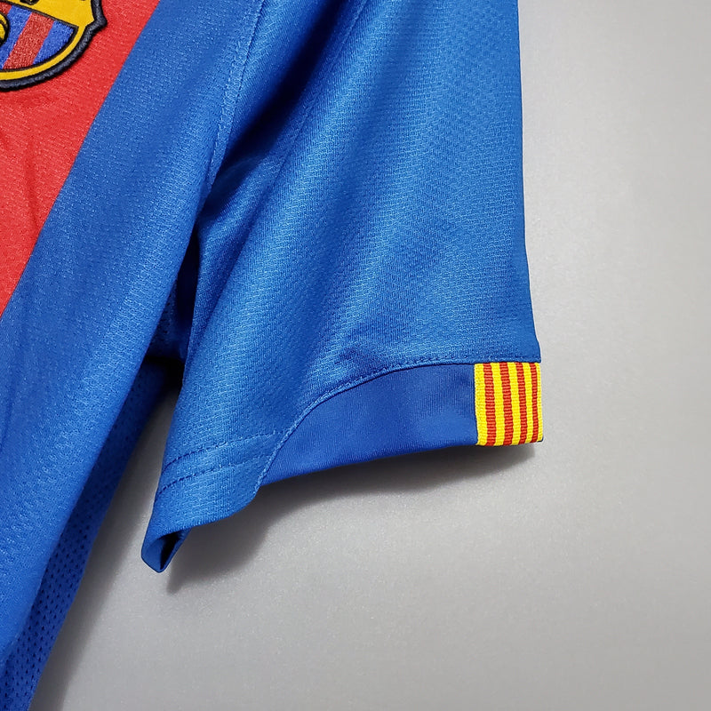 Camisa Barcelona Home 06/07 - Versão Retro
