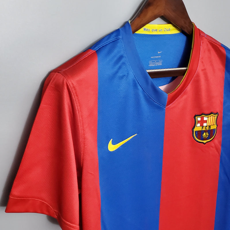 Camisa Barcelona Home 06/07 - Versão Retro