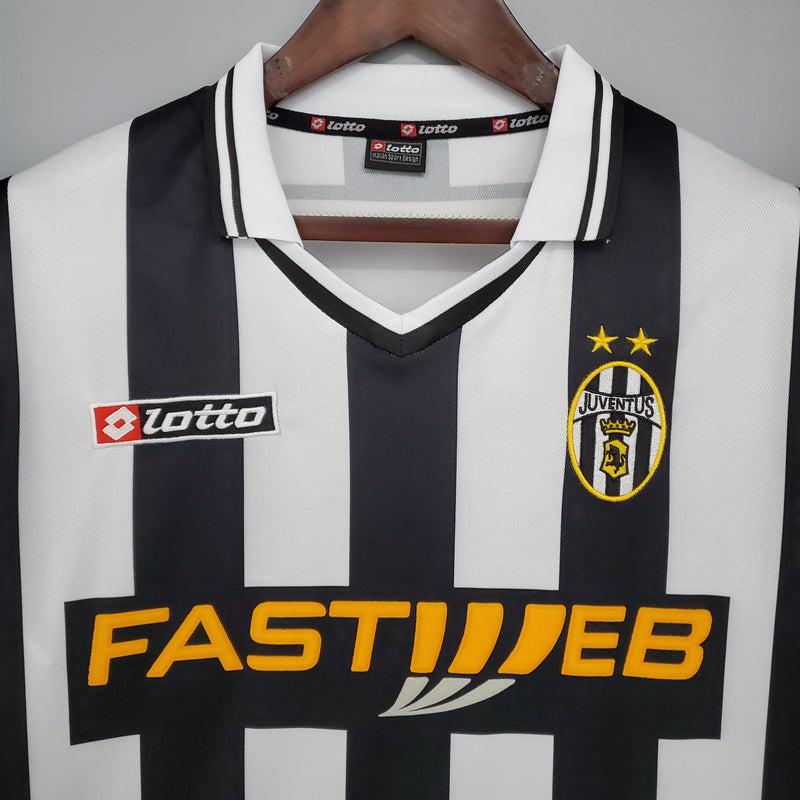 Camisa Juventus Home 01/02 - Versão Retro